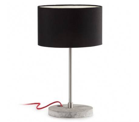 Bureau métal-polymère à l'intérieur du béton noir E27